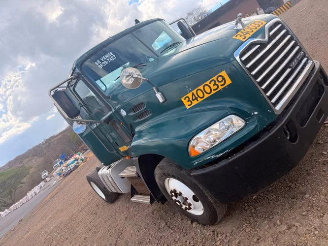 VENDO MACK 2014