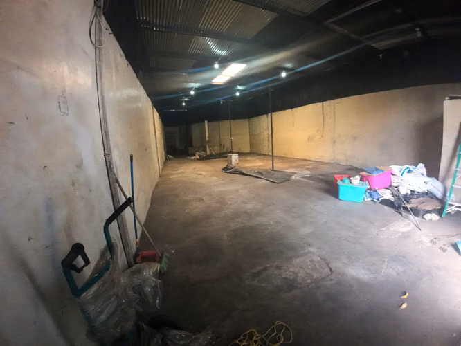 CB - Bodega en el mero mercado oriental - Imagen 2