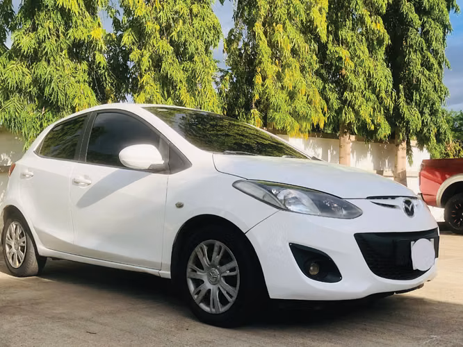 Mazda 2 Hatchback 2011 | Únicas dueñas | Excelente estado mecánico | Muy económico