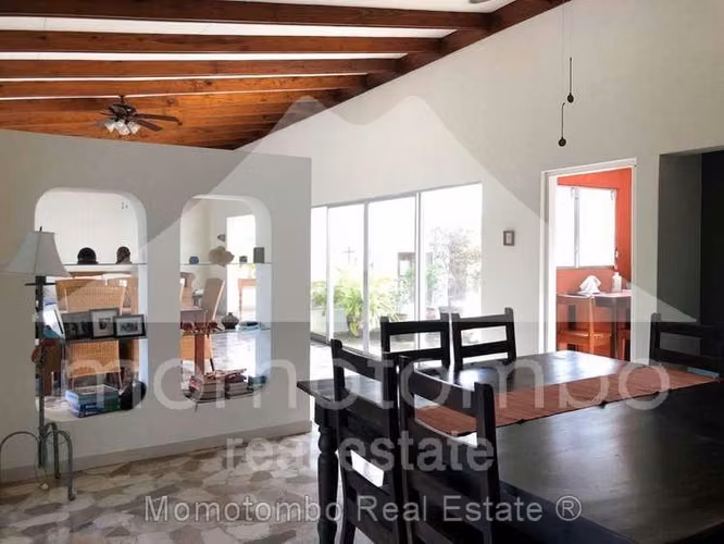 Casa en Venta Carretera Sur, Managua