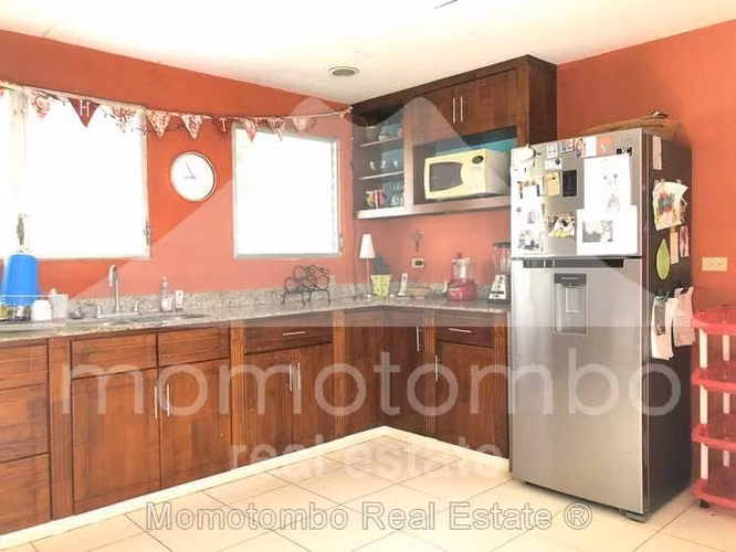 Casa en Venta Carretera Sur, Managua