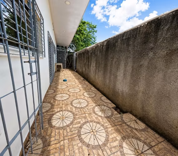 TP - FACIL ACCESO EN LOS ROBLES / U$1,200 - Imagen 3