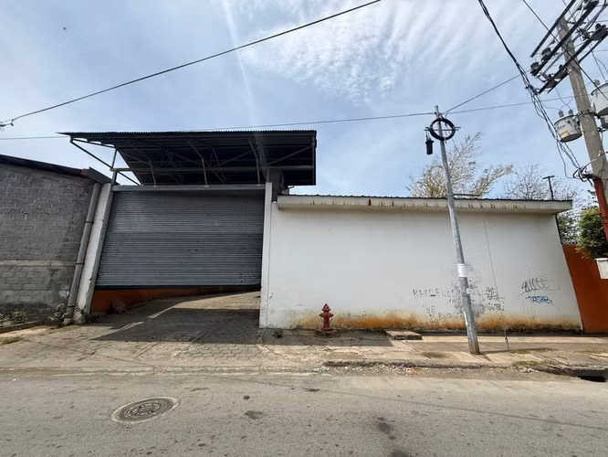 Plantel y Showroom Automotriz en Venta o Renta | Km 6 Carretera Norte, Managua
