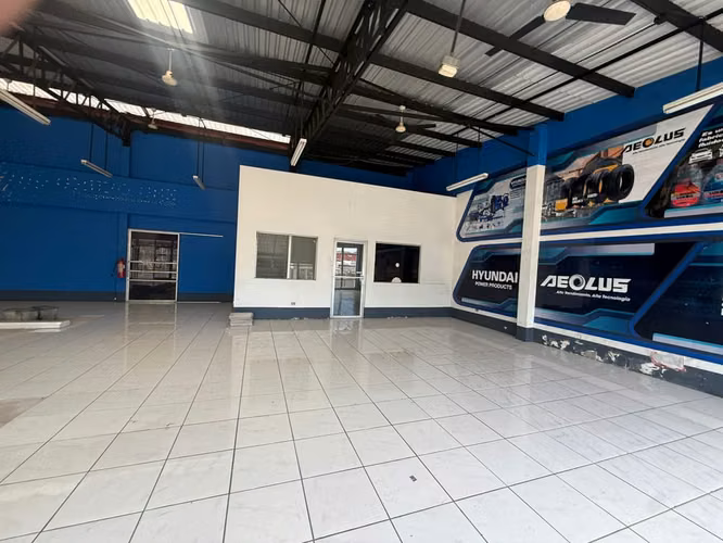 Plantel y Showroom Automotriz en Venta o Renta | Km 6 Carretera Norte, Managua - Imagen 4