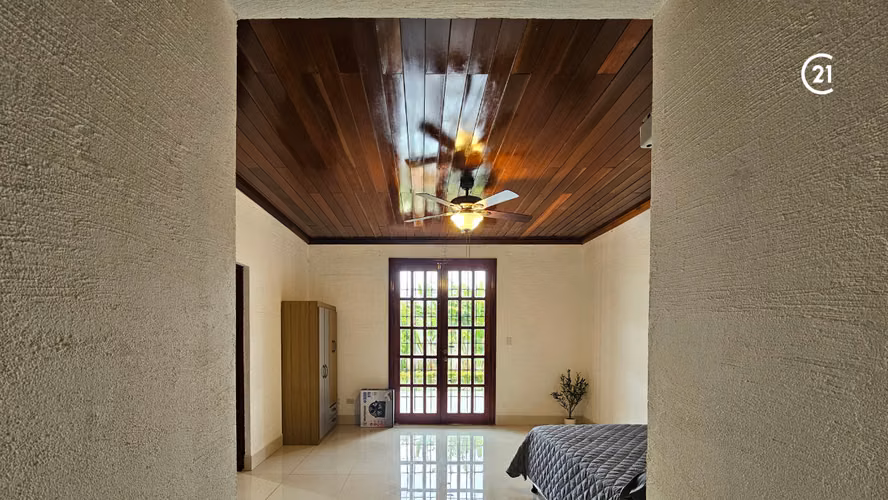 Casa con ubicación privilegiada en Santo Domingo - Imagen 10