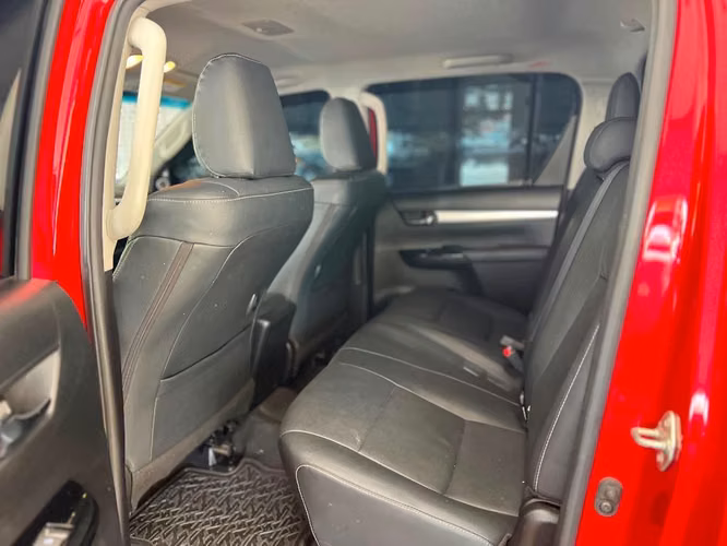TOYOTA HILUX SRV AÑO 2026