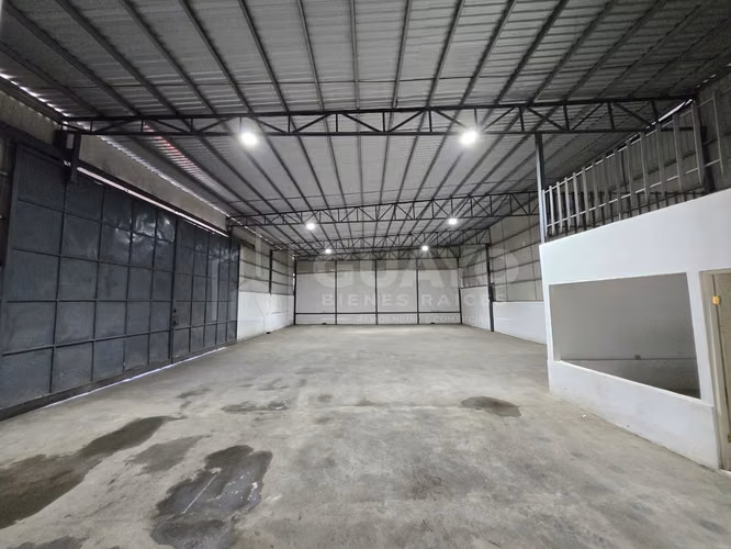 Bodega en alquiler en Carretera Norte - Imagen 2