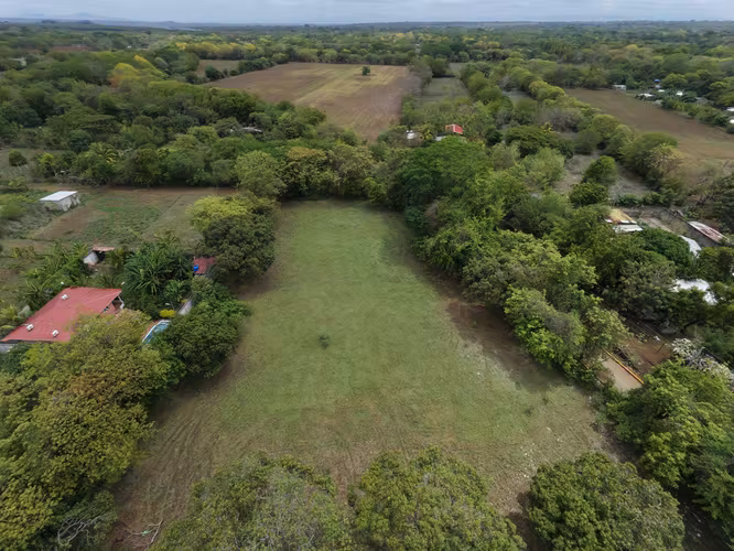 2 Manzanas en venta en Nindiri, a 1500 mts de la carretera