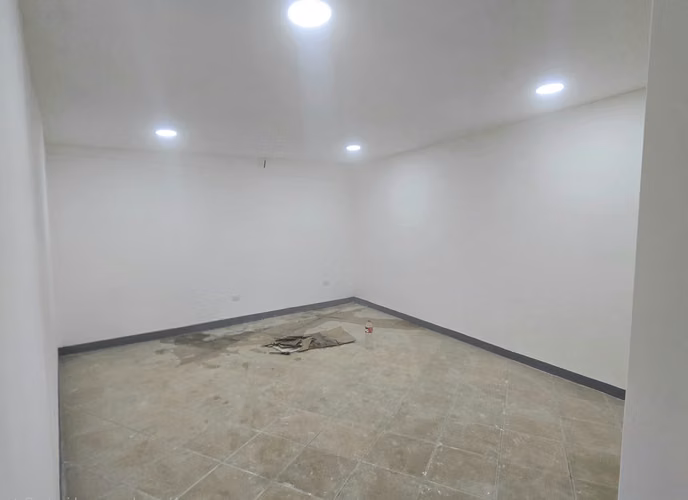 Oficina en renta en Las Colinas 341 m2 - Imagen 16