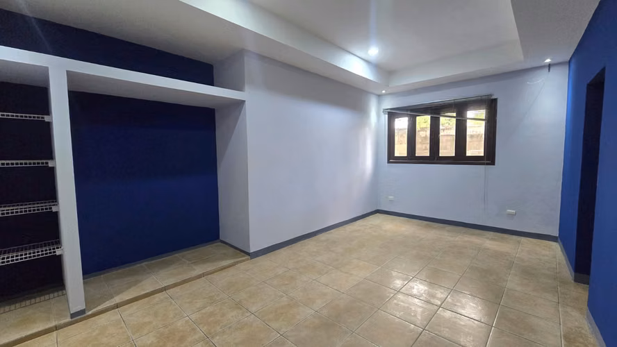 Oficina en renta en Las Colinas 341 m2 - Imagen 12