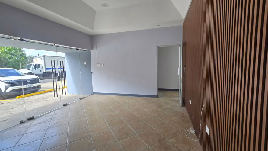Oficina en renta en Las Colinas 341 m2 - Imagen 5
