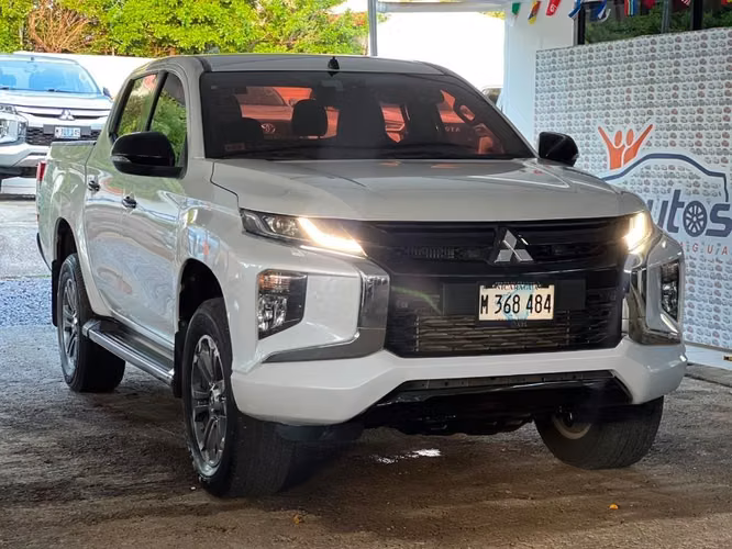 MITSUBISHI L200 SPORTERO HIGH POWER AÑO 2023
