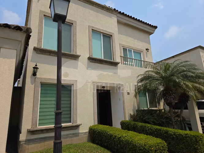 Casa en alquiler en Cumbres de las Colinas, Las Colinas