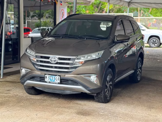 Toyota Rush año 2023 -Automática