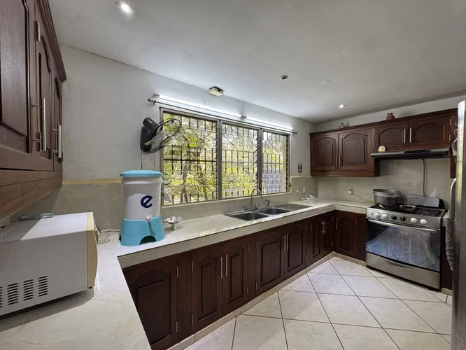Preciosa Casa en Venta en Las Colinas