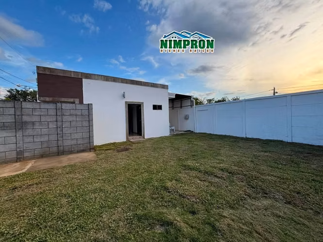  ¡Se vende casa en Zona Residencial con  doble terreno en Veracruz! 