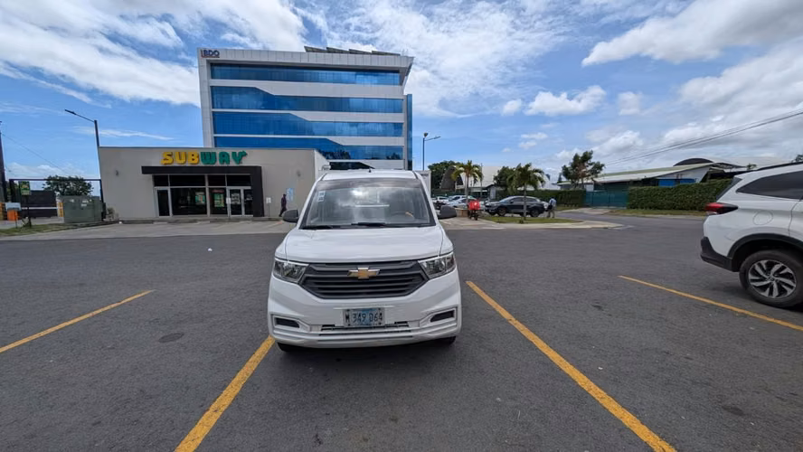 VENDO PANEL CHEVROLET N400 2022