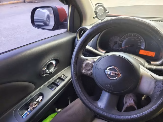 NISSAN MARCH HARD DRIVE 2013