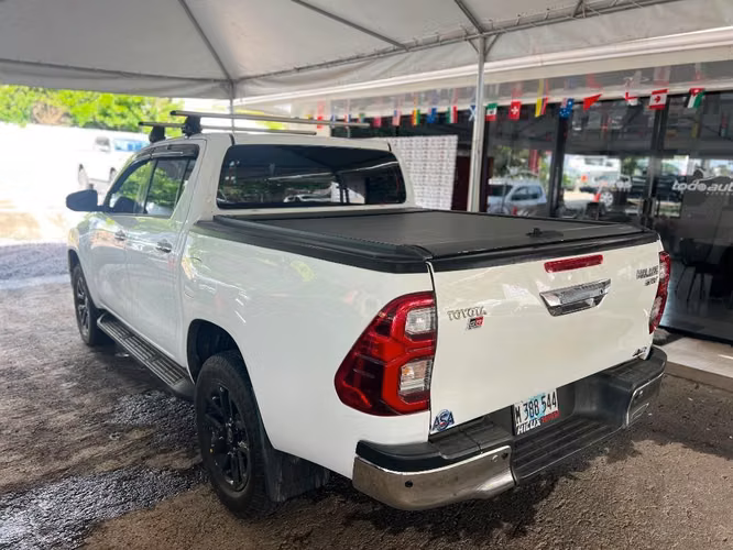 Toyota Hilux SRV año 2018 Automática