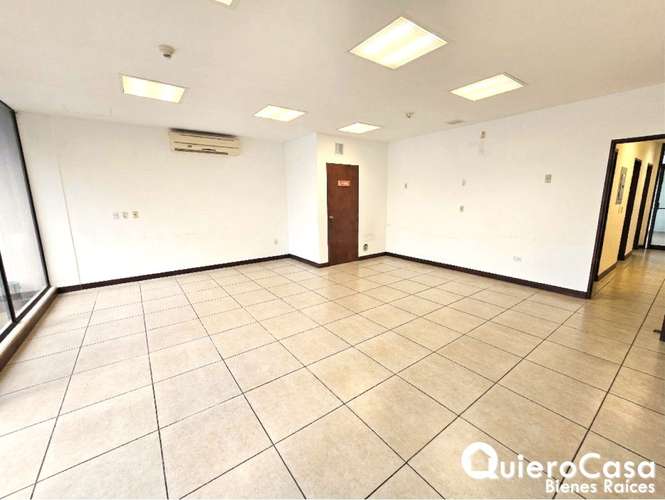 Edificio para oficina en renta - Imagen 3
