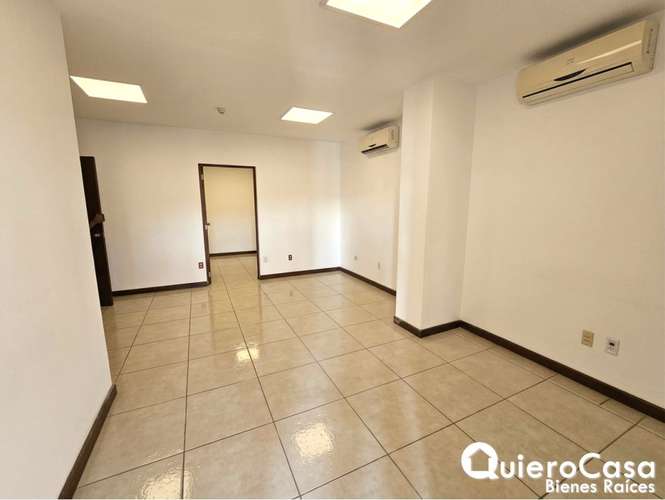 Edificio para oficina en renta - Imagen 5