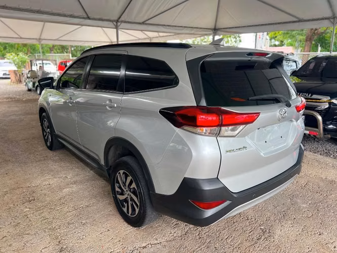 Toyota Rush G año 2022