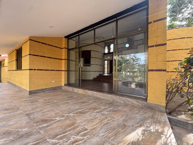 Venta de Casa en Villa Fontana Sur