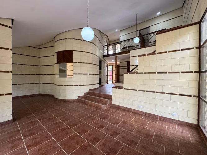 Venta de Casa en Villa Fontana Sur