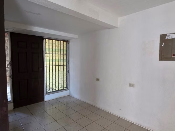 FH | Casa en venta | Alamedas de Las Castellanas, Santo Domingo.
