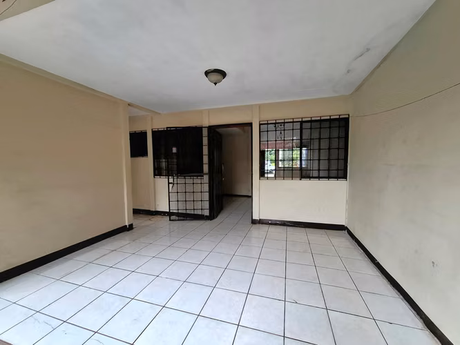 GG -  Venta,  casa en residencial de Carretera Masaya Km 13 - Imagen 3