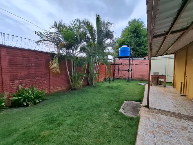 GG -  Venta,  casa en residencial de Carretera Masaya Km 13 - Imagen 15
