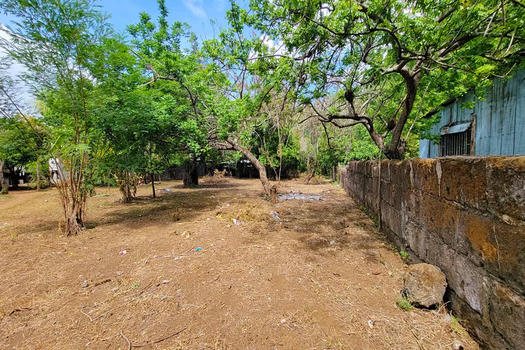 Se alquila terreno en la nueva pista la Reynaga