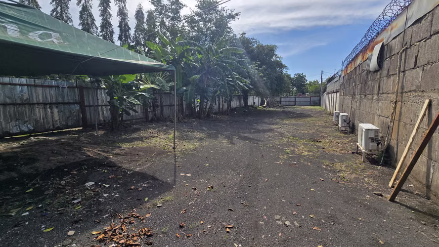 YA-Vendo propiedad en Bello Amanecer, ideal para ofibodega, hostal, oficinas, etc