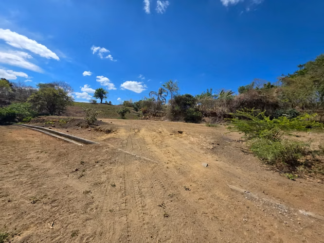 FH | En Venta Terreno | Villa Fontana Sur frente condominio Montecarlo - Imagen 2