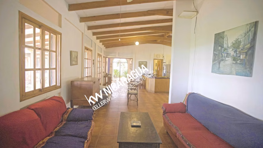 GG - ¡¡ Venta, casa con vista panorámica en Carretera Sur!!