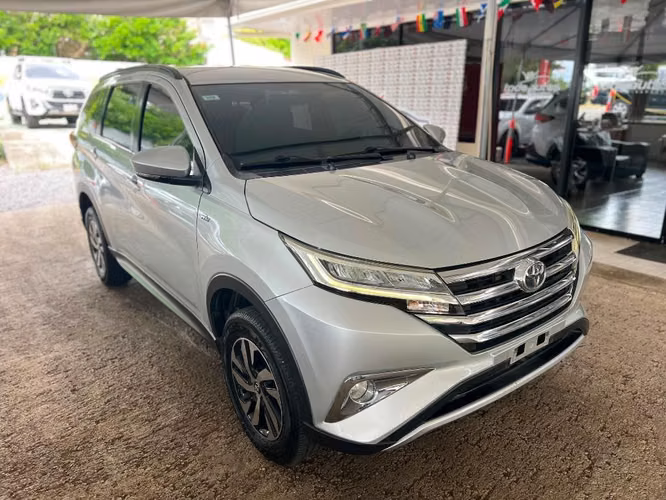 TOYOTA RUSH AÑO 2022