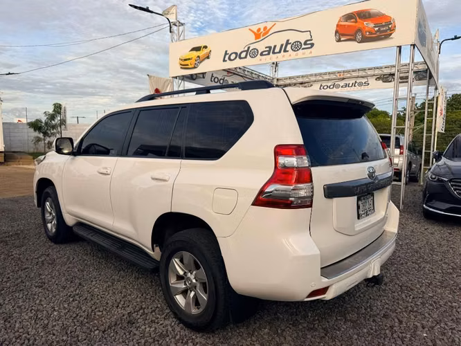 TOYOTA LAND CRUISER PRADO TXL AÑO 2017 - Imagen 4