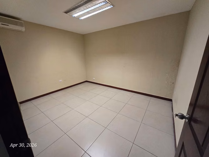 DG-Rento ofibodega en Los Robles