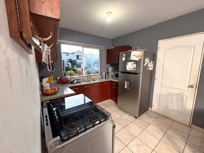 Casa de 2 plantas en Paseo Condado Nejapa    US$115,000 - Imagen 5