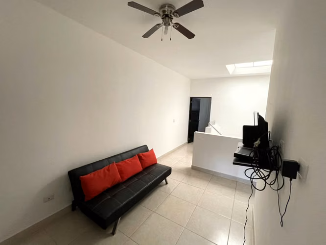 KC- TOWNHOUSE EN VENTA EN CONDOMINIO VALPARAÍSO
