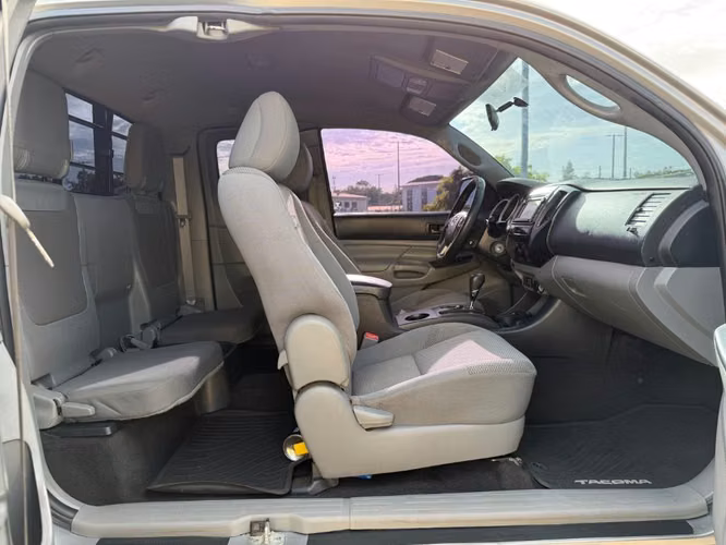 Toyota tacoma 2015 4x2 automatica