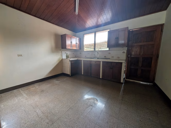 Casa en Condominio Privado - Santo Domingo