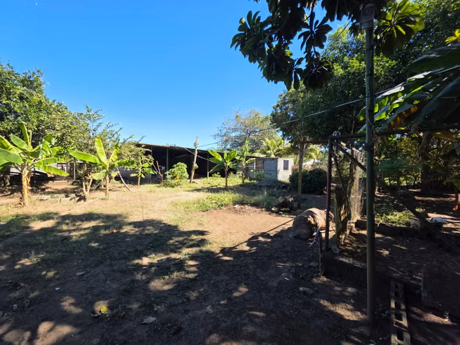 FH | En Venta Terreno con Mejoras | Comarca Cofradía