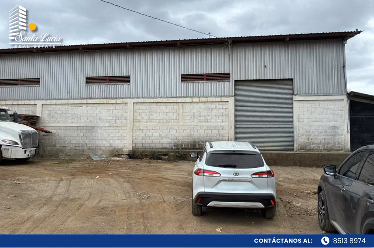 Bodega en renta en Jaguitas - LL