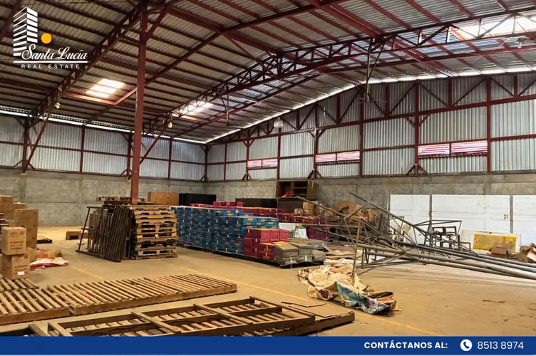 Bodega en renta en Jaguitas - LL