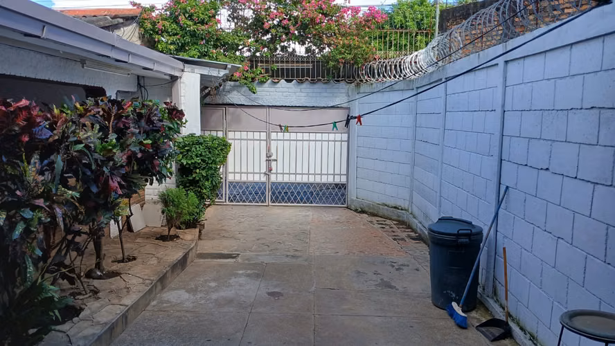 ZC-SE VENDE PROPIEDAD EN LAS PALMAS