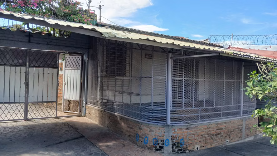 ZC-SE VENDE PROPIEDAD EN LAS PALMAS