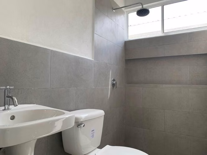  Alquiler de casa en residencial del km 12.6 de Carretera a Masaya - Imagen 6