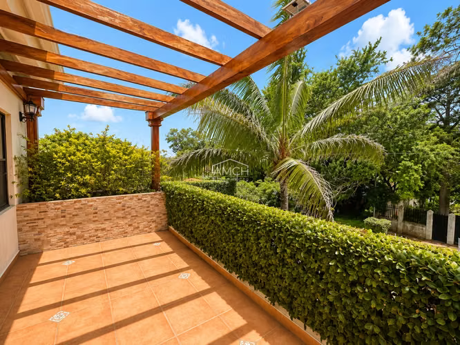 AM - Elegante Residencia en Venta en Carretera Sur