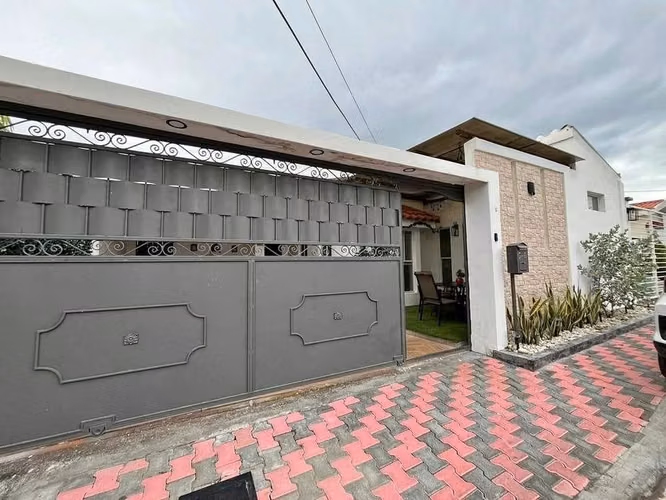 FPX _ * * House for sale in Residencial Floresta, Km 17 Road to Masaya! * *